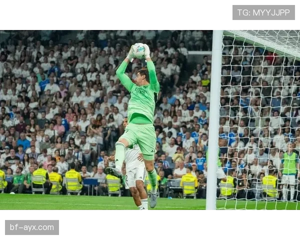 纳乔领衔皇马防线稳如磐石，出色表现引媒体热议