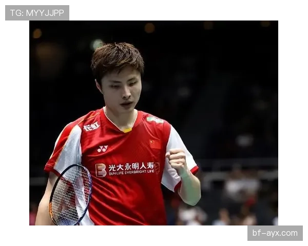 石宇奇训练完直接拎爱马仕去接娃？